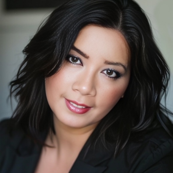 Fran Pecho Headshot melanie-lucero