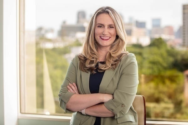 Dorsey_Skyline_Headshot